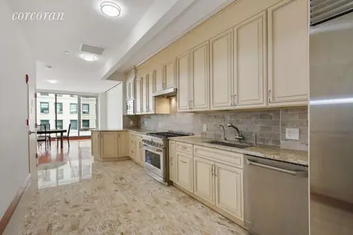 304 Fifth Avenue, #TOWNHOUSE