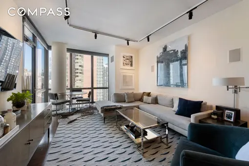 Chelsea Stratus, 101 West 24th Street, #24A