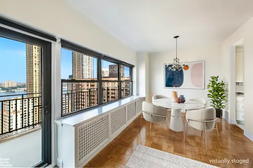 Lincoln Towers, 185 West End Avenue, #29A