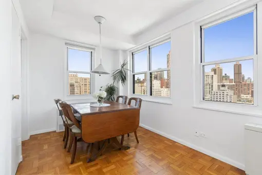 The Larrimore, 444 East 75th Street, #17A