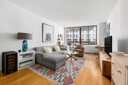 Madison Green, 5 East 22nd Street, #5H