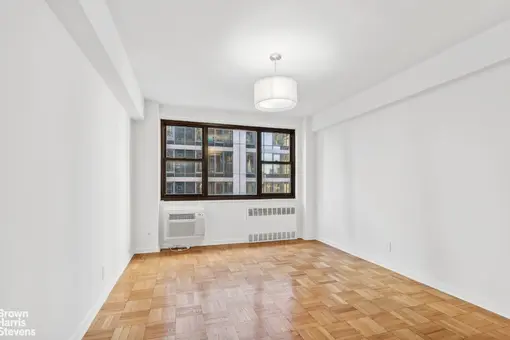 Timston, 250 East 39th Street, #8B