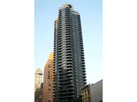 The Savoy, 200 East 61st Street, #20A