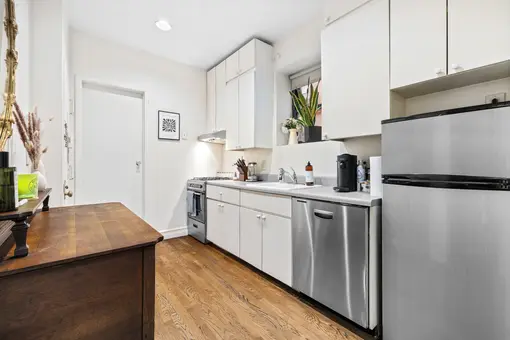 223 West 10th Street, #2A