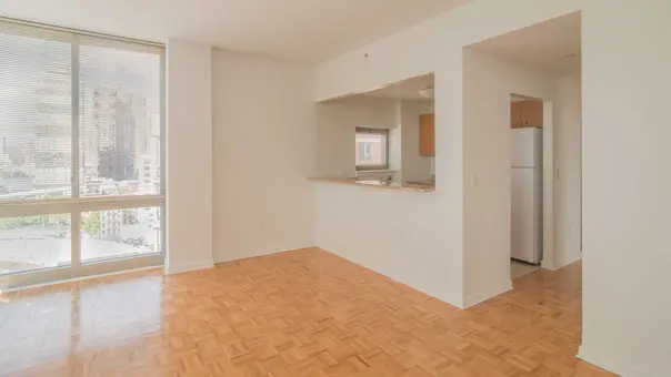 Hudson Crossing, 400 West 37th Street, #7B