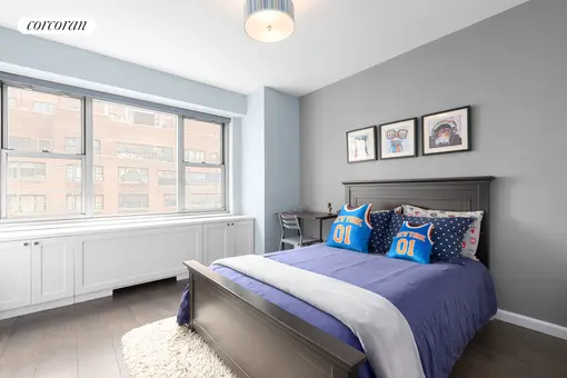 Plaza 400, 400 East 56th Street, #11H