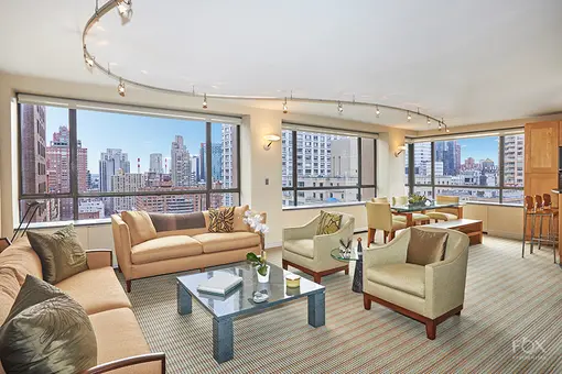 Tower East, 190 East 72nd Street, #22D