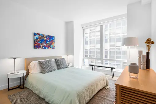 HOUSE39, 225 East 39th Street, #25E