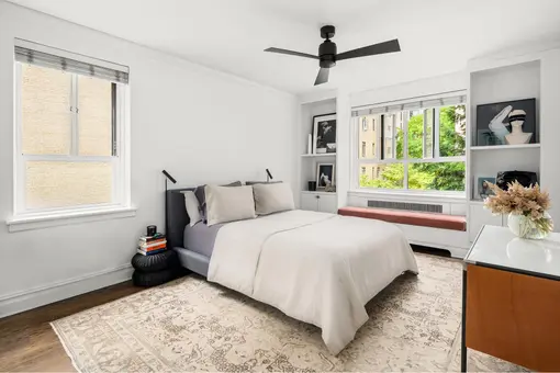 Chelsea Gardens, 250 West 24th Street, #3CE