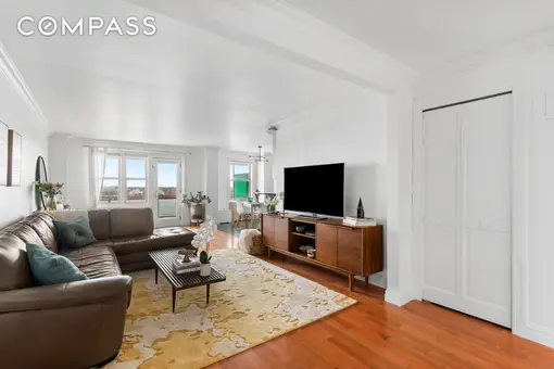 370 Ocean Parkway, #10K