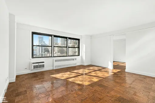 Lincoln Towers, 205 West End Avenue, #9K