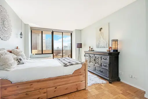 The Whitney, 311 East 38th Street, #18A