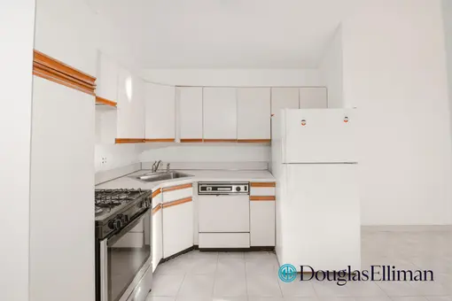 1103 East 72nd Street, #3C