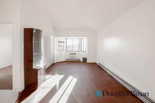 1103 East 72nd Street, #3C