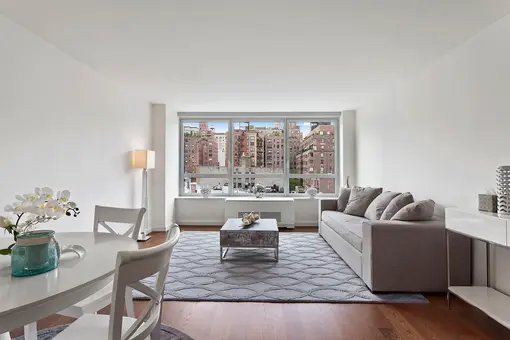 Carnegie Park Condominium, 200 East 94th Street, #806