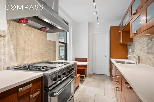 146 East 49th Street, #6CD