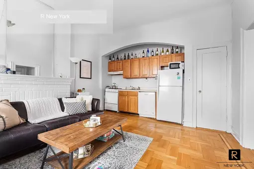 378 Bleecker Street, #3R