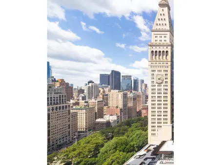 Madison Square Park Tower, 45 East 22nd Street, #31A