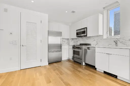 LANA, 515 Ninth Avenue, #7C