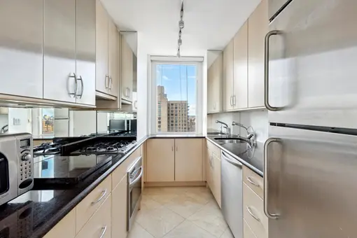 The Saratoga, 330 East 75th Street, #31A