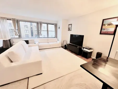 Mayfair Towers, 15 West 72nd Street, #6B