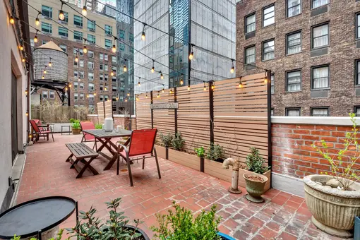 155 East 49th Street, #11CD