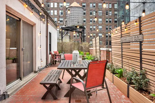 155 East 49th Street, #11CD