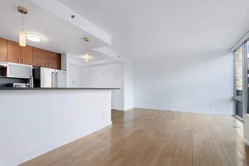 Hudson Condo, 225 West 60th Street, #17B