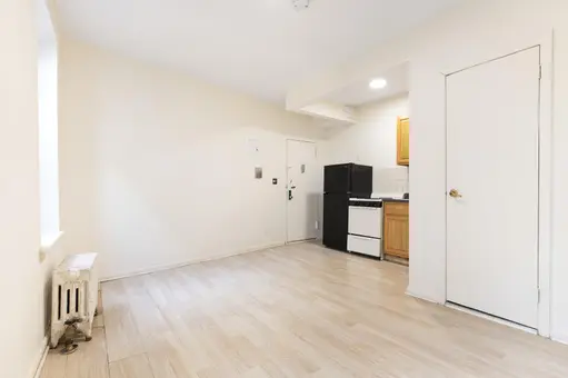 424 East 115th Street, #4C