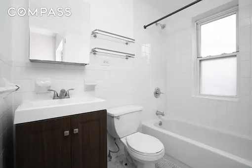 1557 Lexington Avenue, #5S