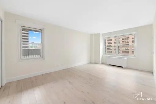 Lincoln Towers, 150 West End Avenue, #19L