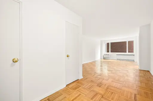 Sutton Manor, 411 East 53rd Street, #14A