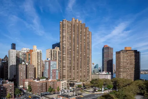 The Corinthian, 330 East 38th Street, #37A