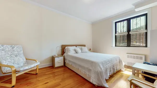 Fort Tryon Gardens, 4489 Broadway, #1A