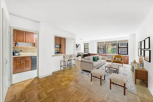 345 East 52nd Street, #3G