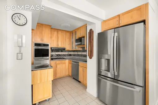 10 East End Avenue, #1L