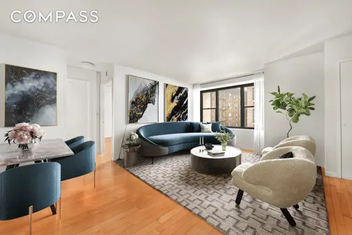 Trafalgar House, 120 East 90th Street, #8H