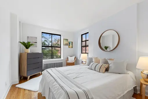 Cobble Hill Towers, 431 Hicks Street, #3A