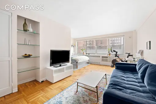 310 East 70th Street, #7G