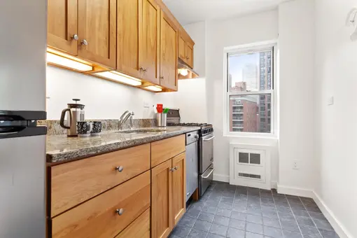 Sutton Manor, 430 East 56th Street, #8A