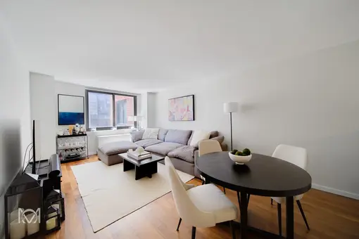 515 East 72nd Street, #4K