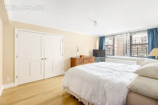 420 Beekman Hill, 420 East 51st Street, #8D