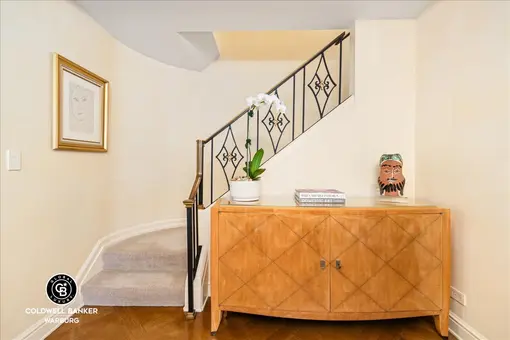 114 East 72nd Street, #89B