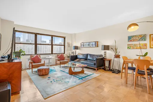 Lincoln Towers, 185 West End Avenue, #26G