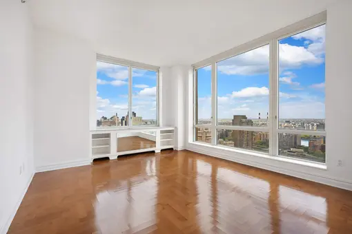 Bridge Tower Place, 401 East 60th Street, #34C