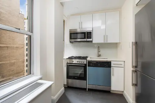 309 West 57th Street, #1104