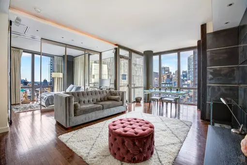 Chelsea Stratus, 101 West 24th Street, #23A