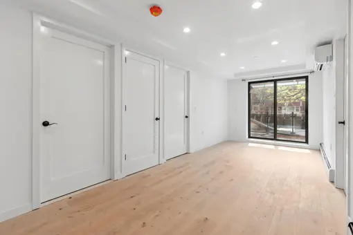 1433 East 52nd Street, #2A