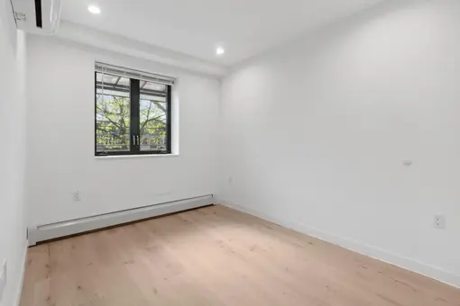 1433 East 52nd Street, #2A