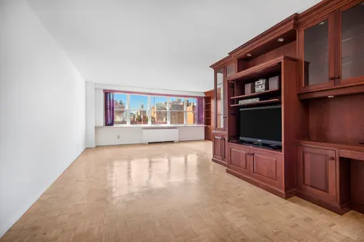 Riverview East, 251 East 32nd Street, #14G